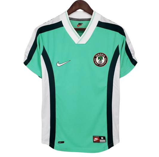 Camiseta retro de la selección de Nigeria 1998 versión local en color verde con detalles en blanco, vista frontal
