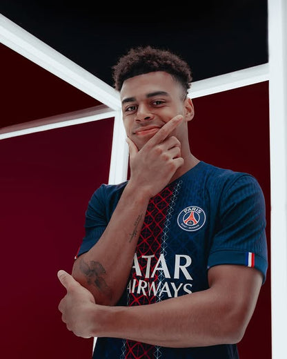 Paris Saint-Germain Local 25/26