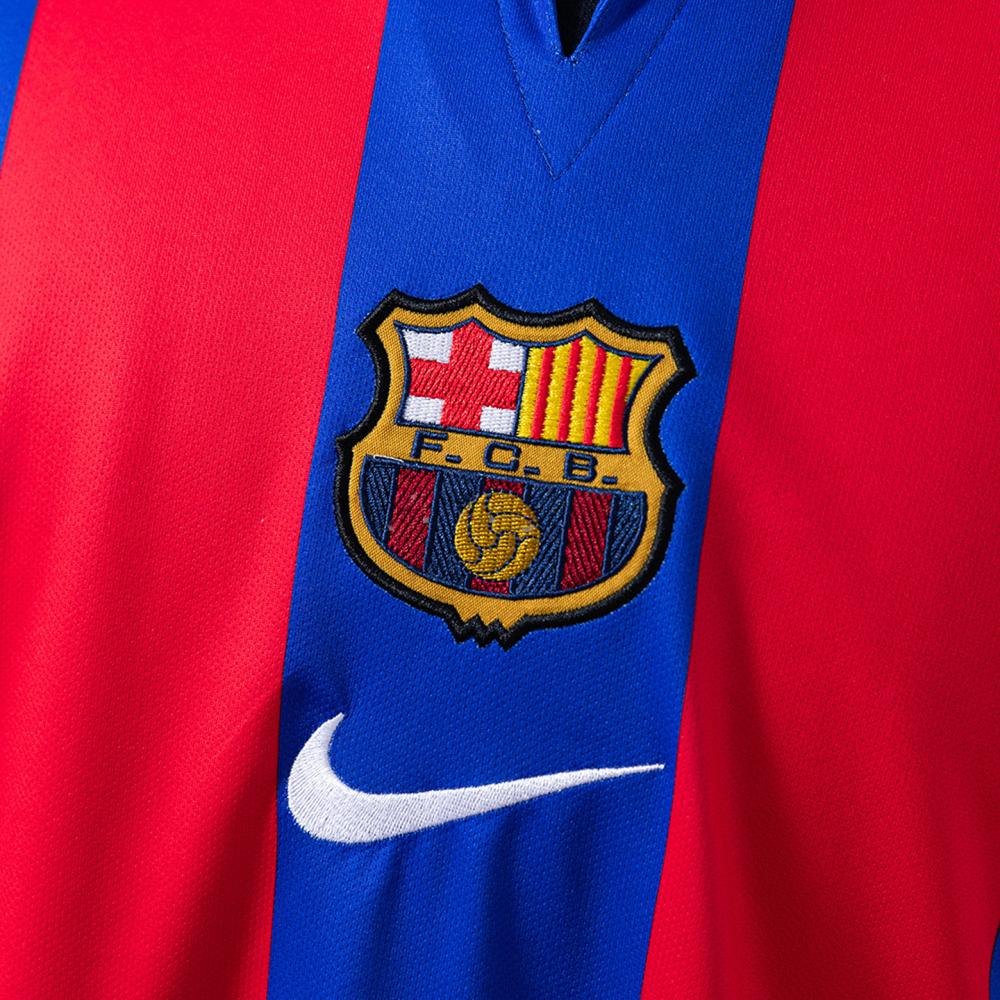 FC Barcelona Local 01/02